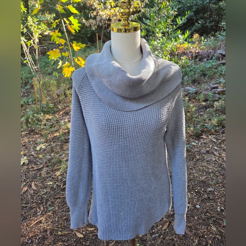 Michael Kors XS Light Gray Cowl Neck‎ Sweater